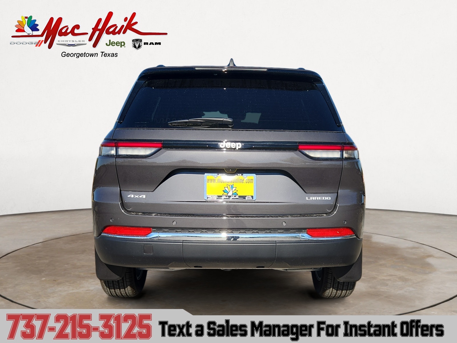 2025 Jeep Grand Cherokee Laredo X photo 3