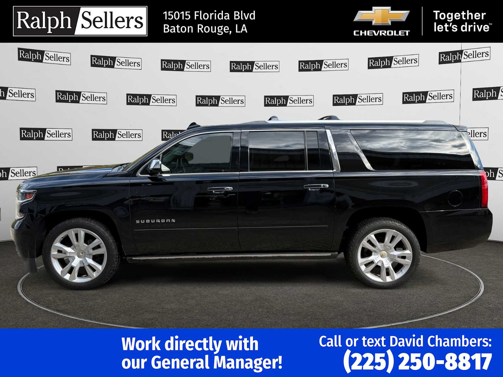 2017 Chevrolet Suburban Premier photo 3