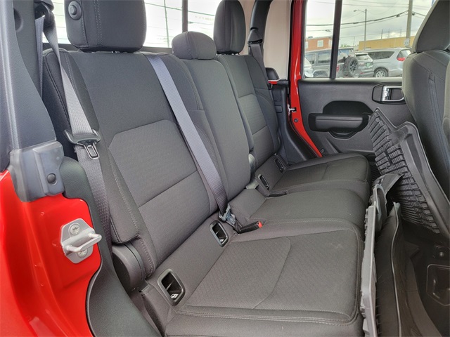 2022 Jeep Gladiator Sport photo 18