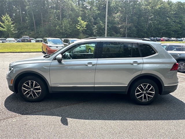 2020 Volkswagen Tiguan SEL photo 4