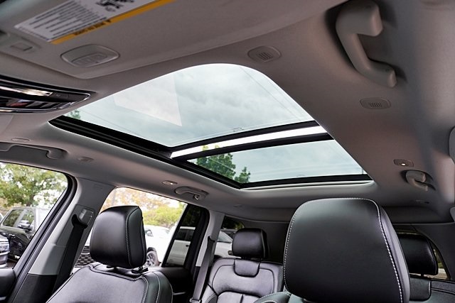 Used 2022 Brown Jeep 4xe image 15