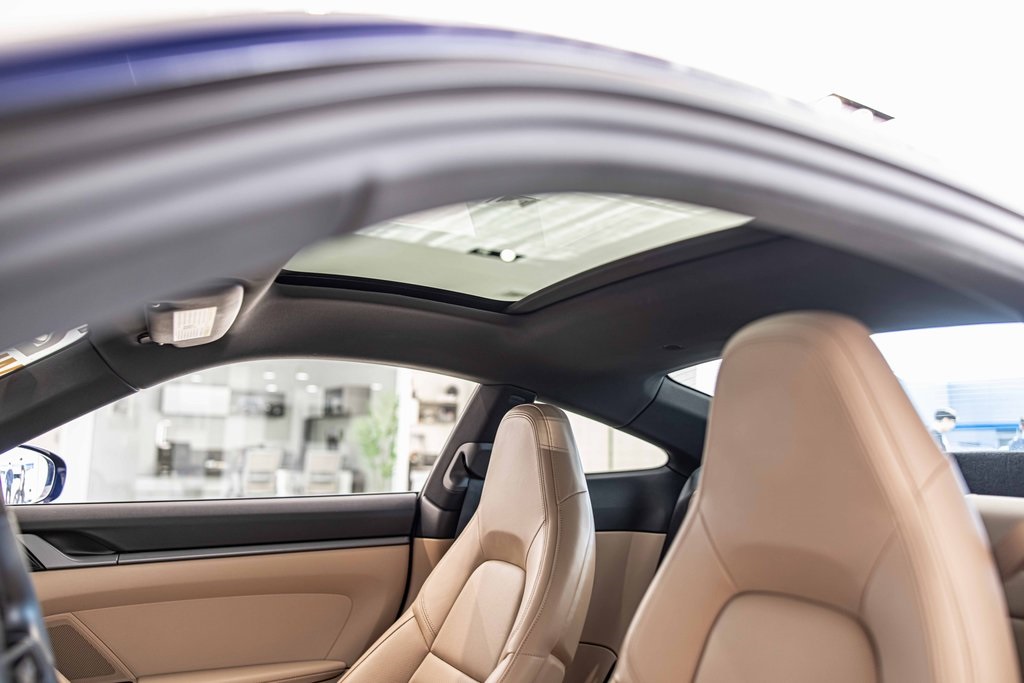 2021 PORSCHE 911 - Image 18