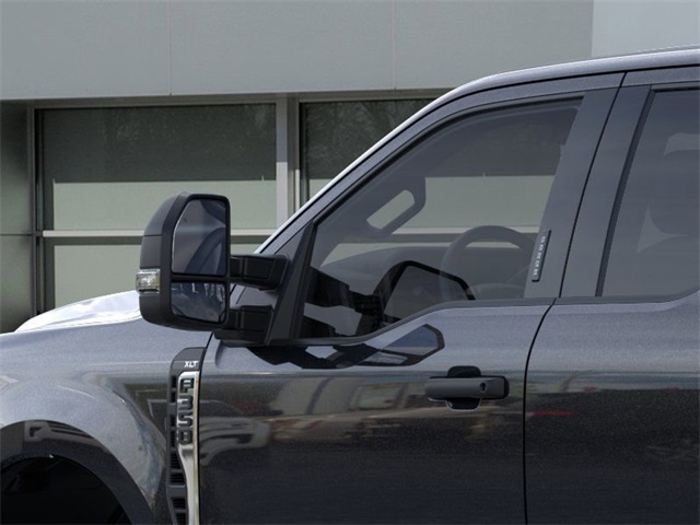 2025 Ford F-350 XLT photo 19