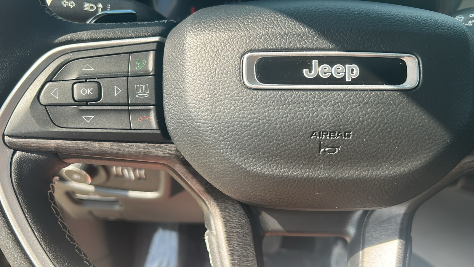 2023 Jeep Grand Cherokee Limited photo 18