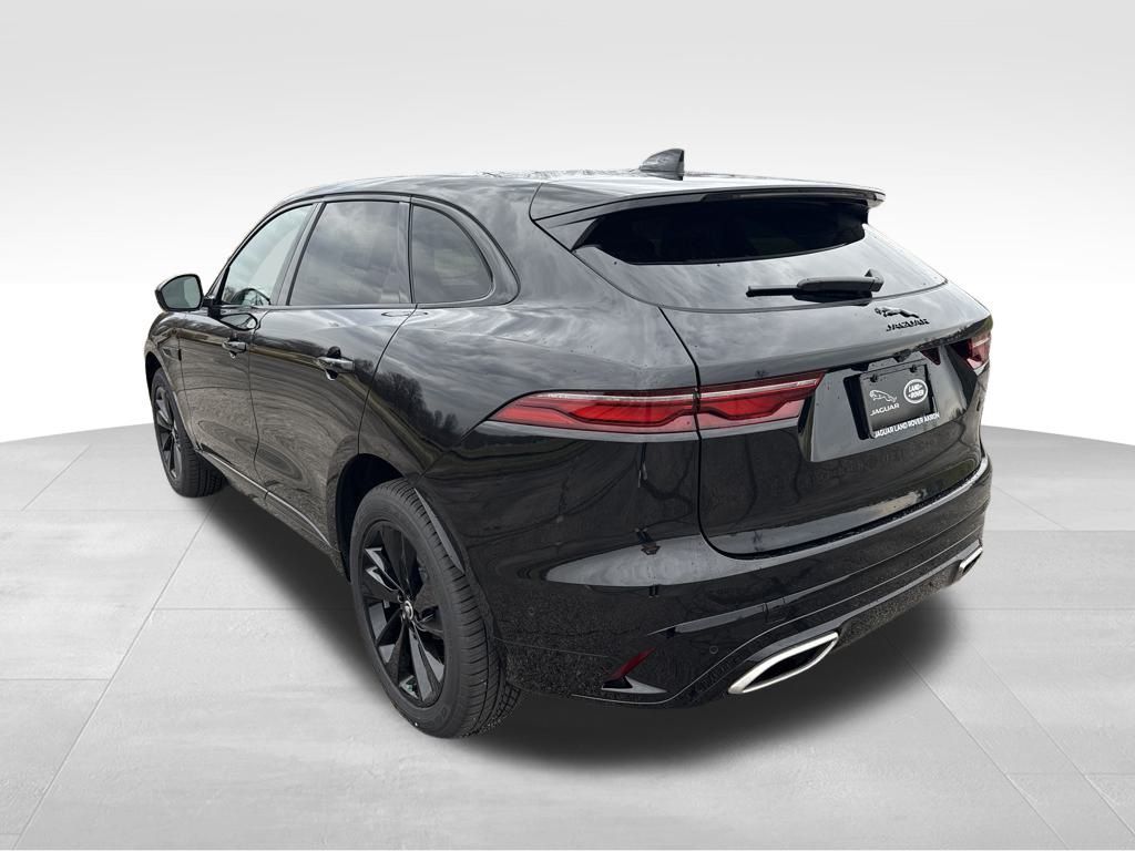 2026 Jaguar F-PACE P400 R-Dynamic S photo 4