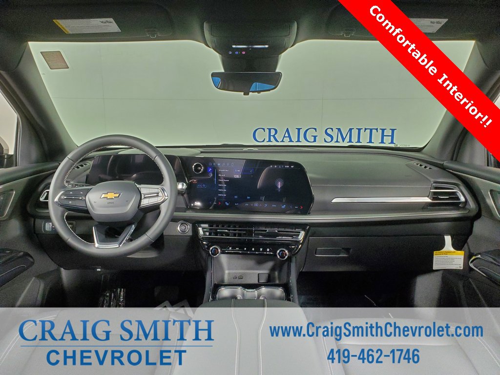 2026 Chevrolet Traverse photo 2