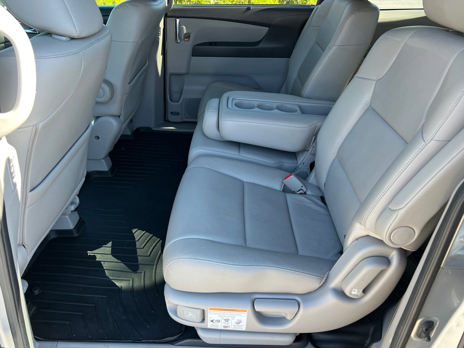 2015 Honda Odyssey EX-L photo 18