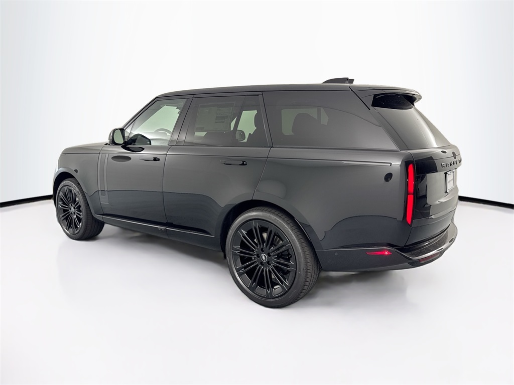 2025 Land Rover Range Rover SE photo 4