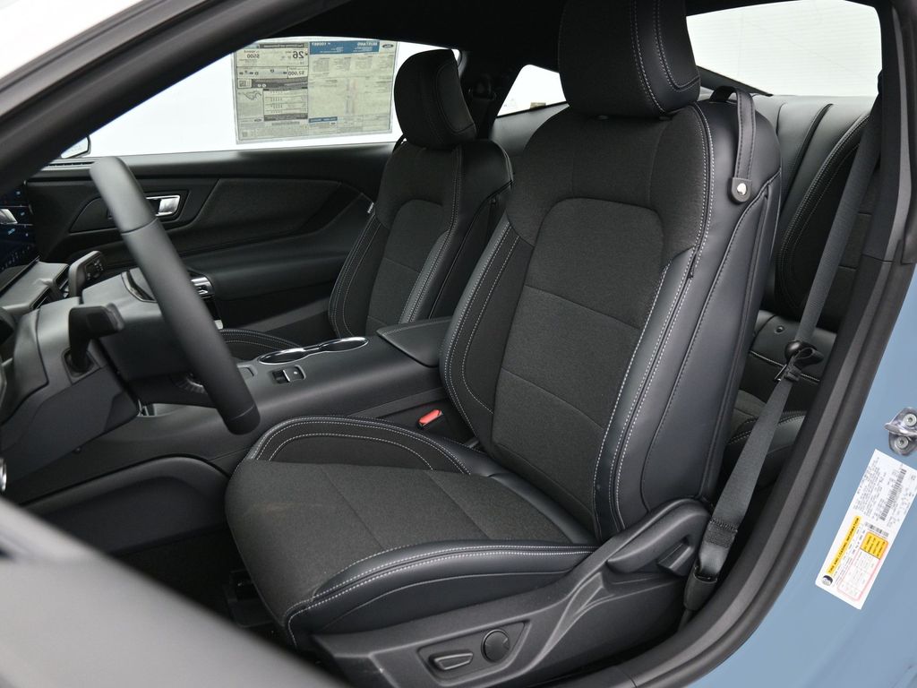 2025 Ford Mustang EcoBoost
