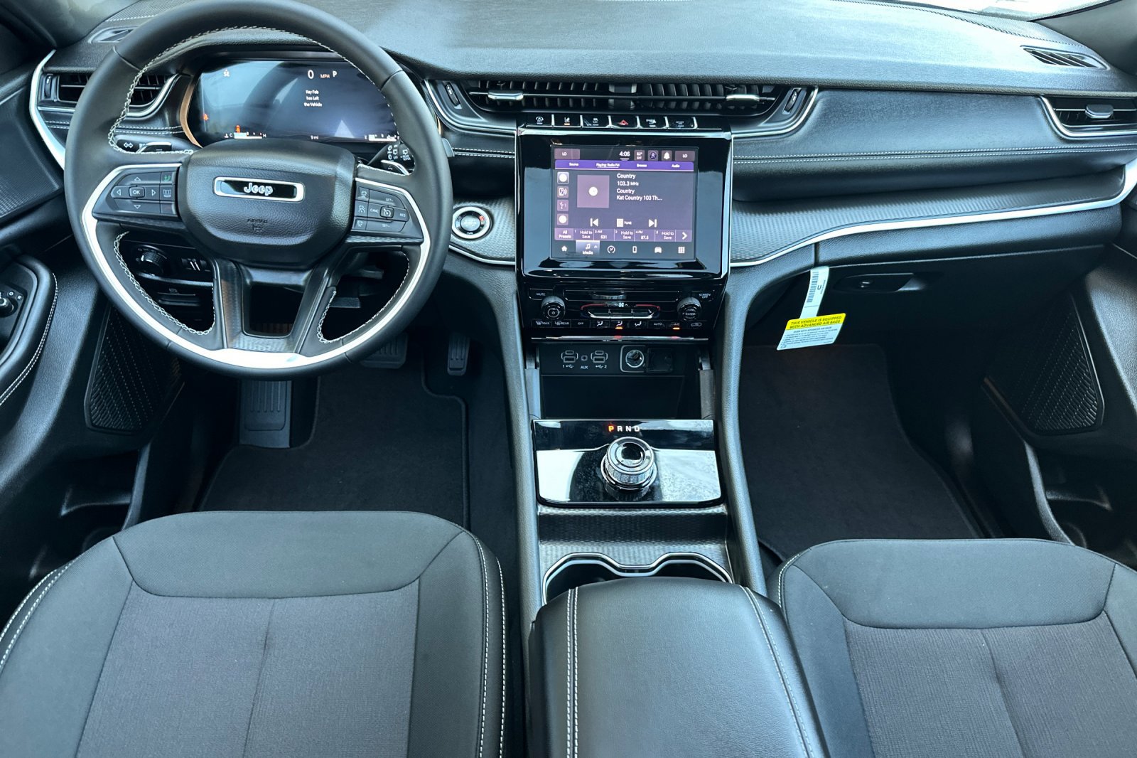 2025 Jeep Grand Cherokee Laredo X photo 13