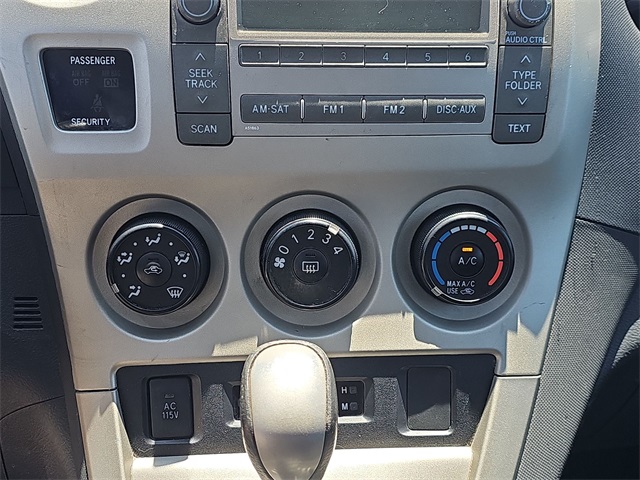 2010 Toyota Corolla Matrix L 4WD photo 13
