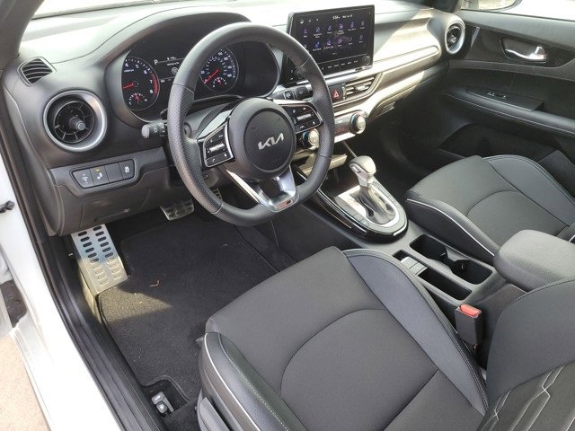 2024 Kia Forte GT-Line photo 11