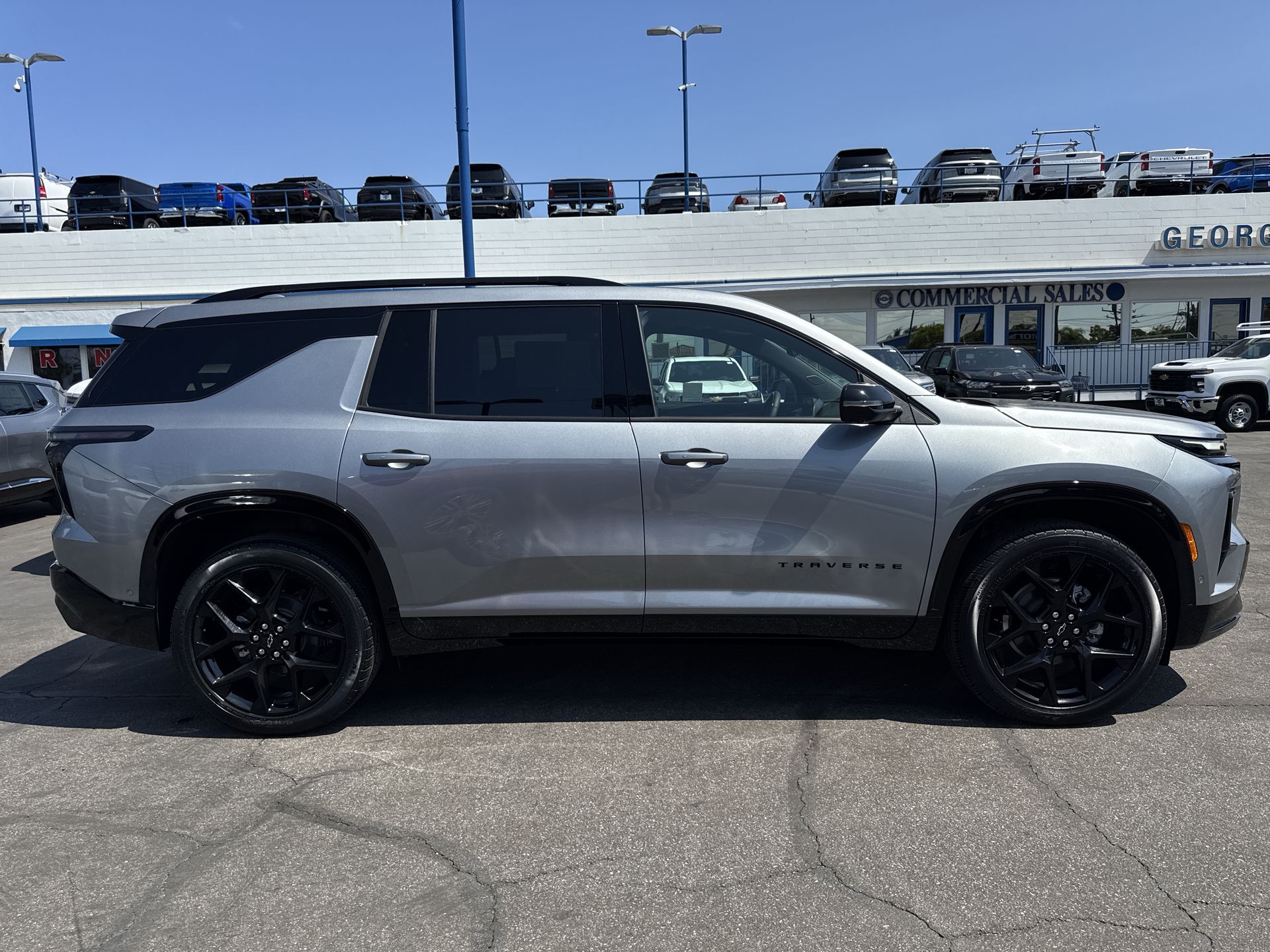 2026 Chevrolet Traverse RS photo 4