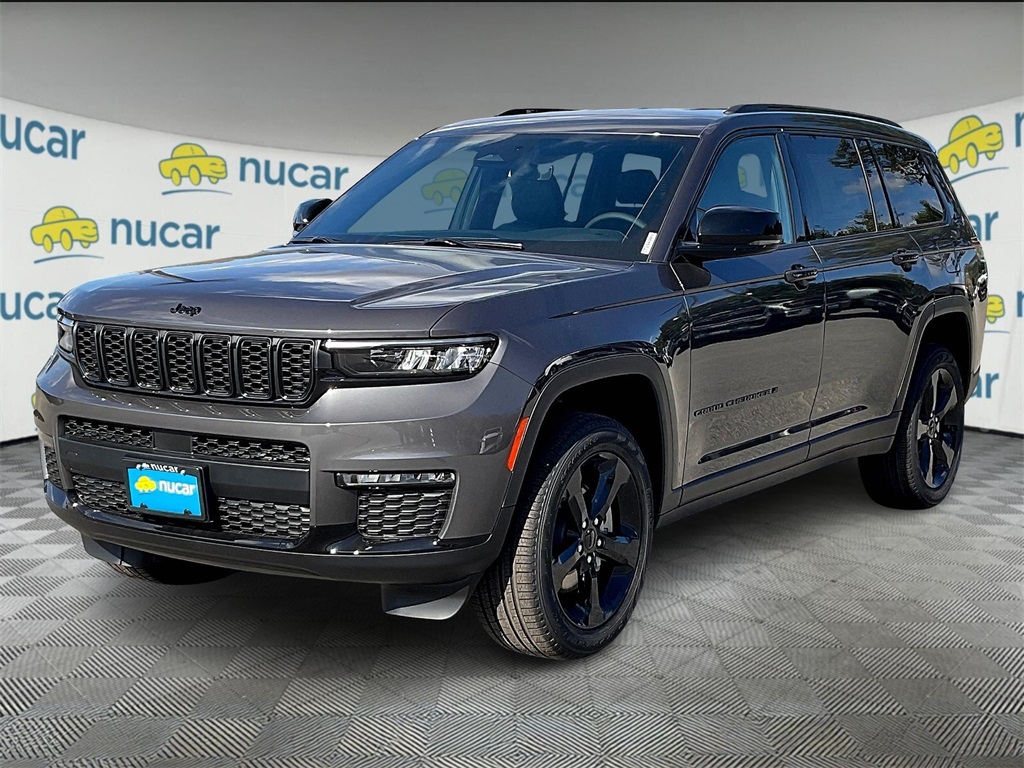 2025 Jeep Grand Cherokee Limited photo 3