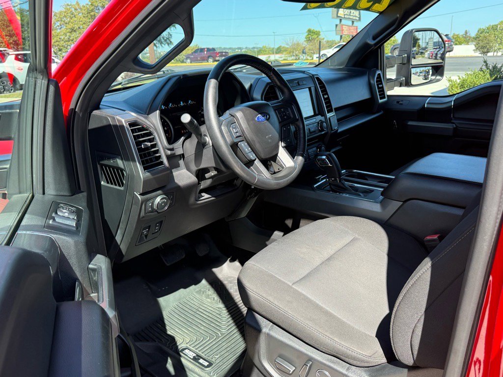 2018 Ford F-150 XLT photo 9