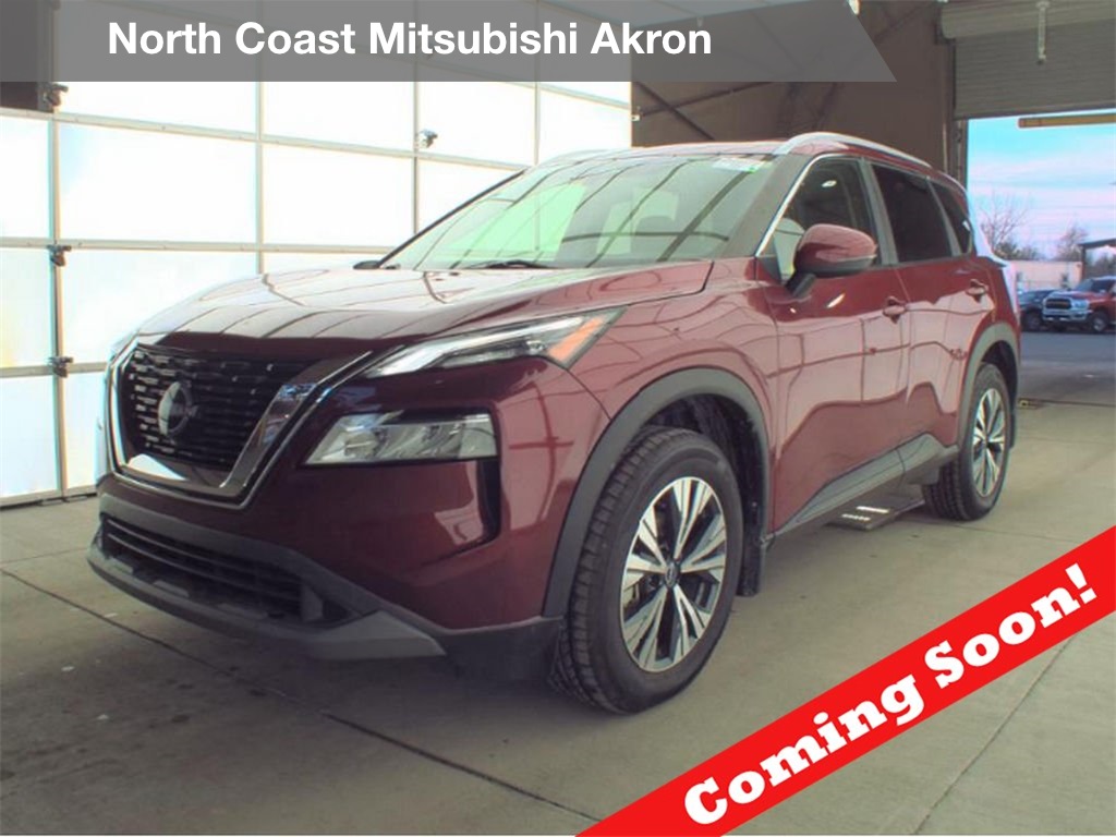 2022 Nissan Rogue SV's photo
