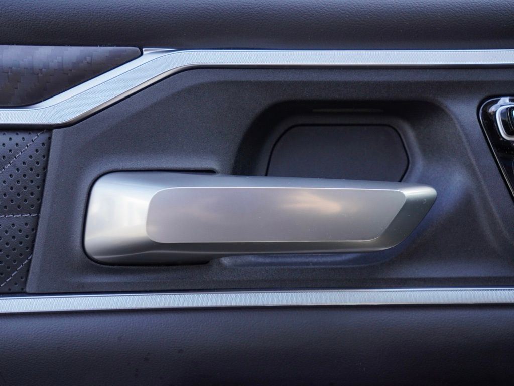 New 2026 Diamond Black Crystal Pearl-Coat Exterior Paint RAM Tungsten image 14