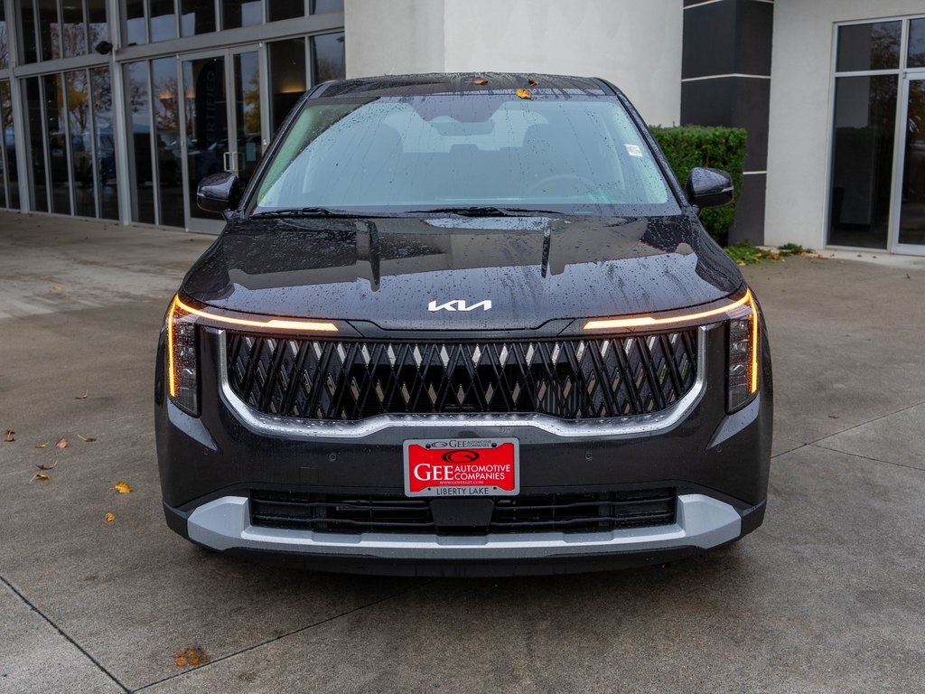 2026 Kia Carnival LXS photo 2