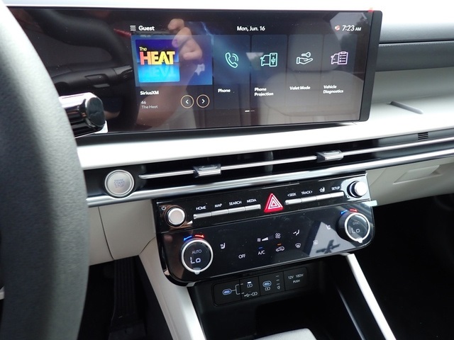 2025 Hyundai Tucson SEL photo 15