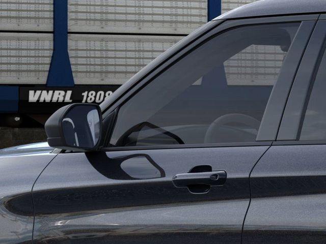 2025 Ford Explorer photo 18