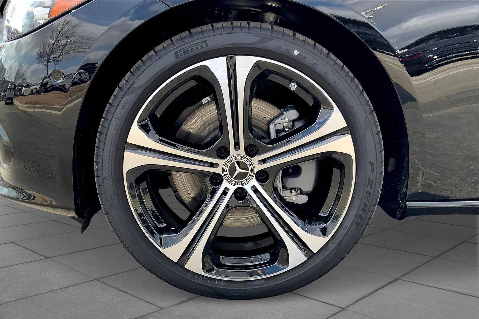 2025 Mercedes Benz C 300 photo 15