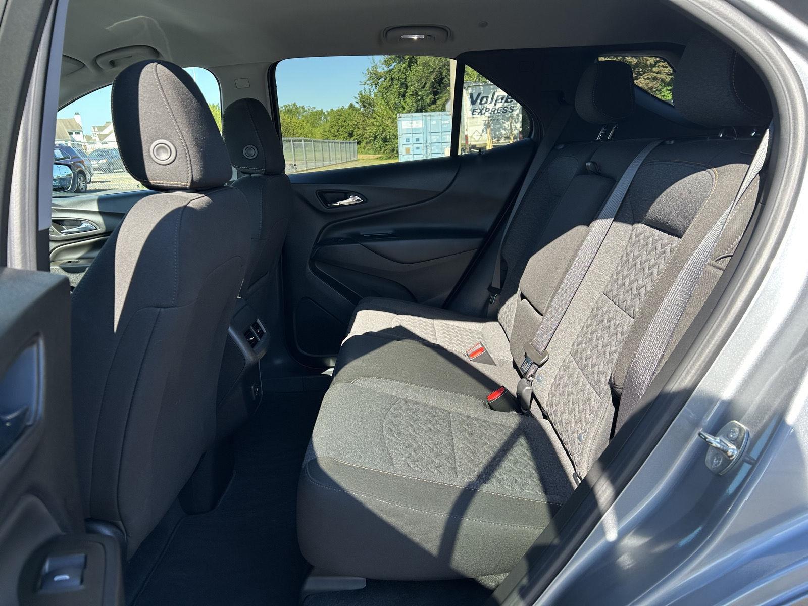 2024 Chevrolet Equinox LT photo 17