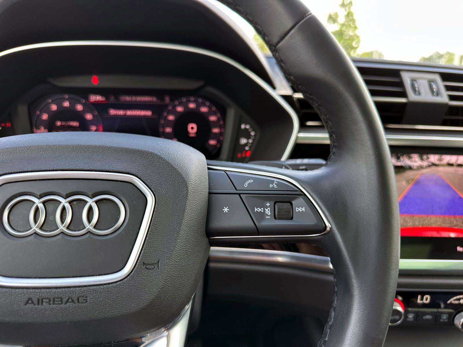 2024 Audi Q3 45 TFSI S line Premium photo 31