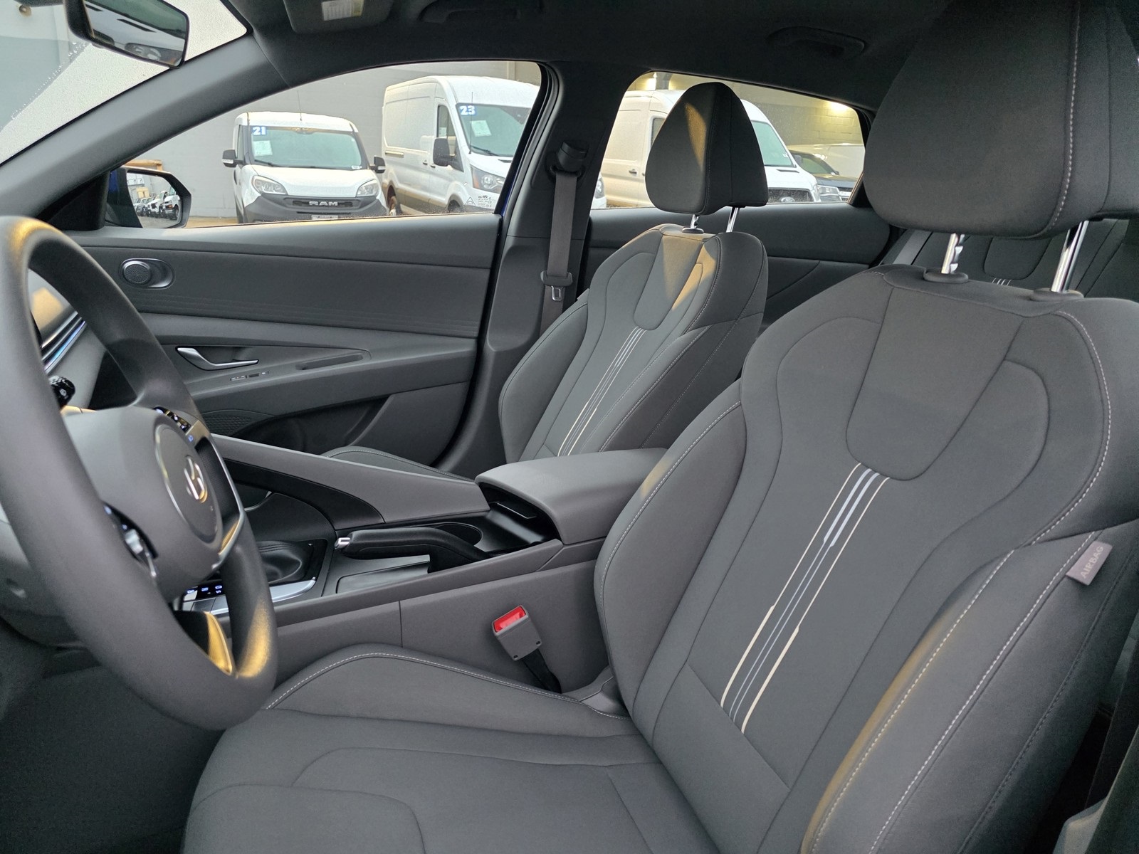 2024 Hyundai Elantra SEL photo 20