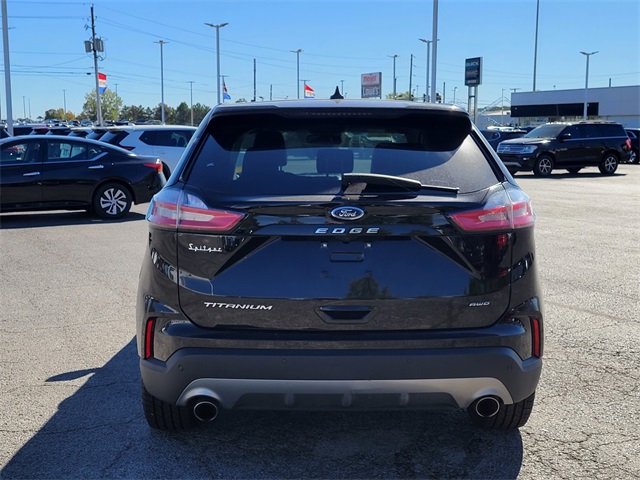 2024 Ford Edge Titanium photo 6