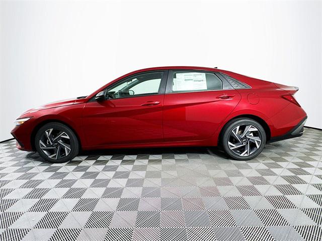 2025 Hyundai Elantra SEL Sport photo 2