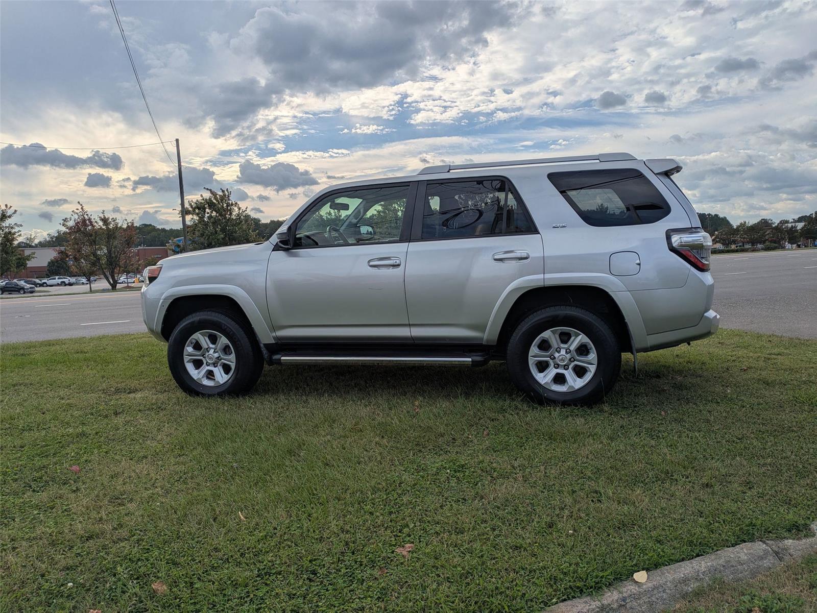 2018 Toyota 4Runner Limited SR5 Premium photo 7