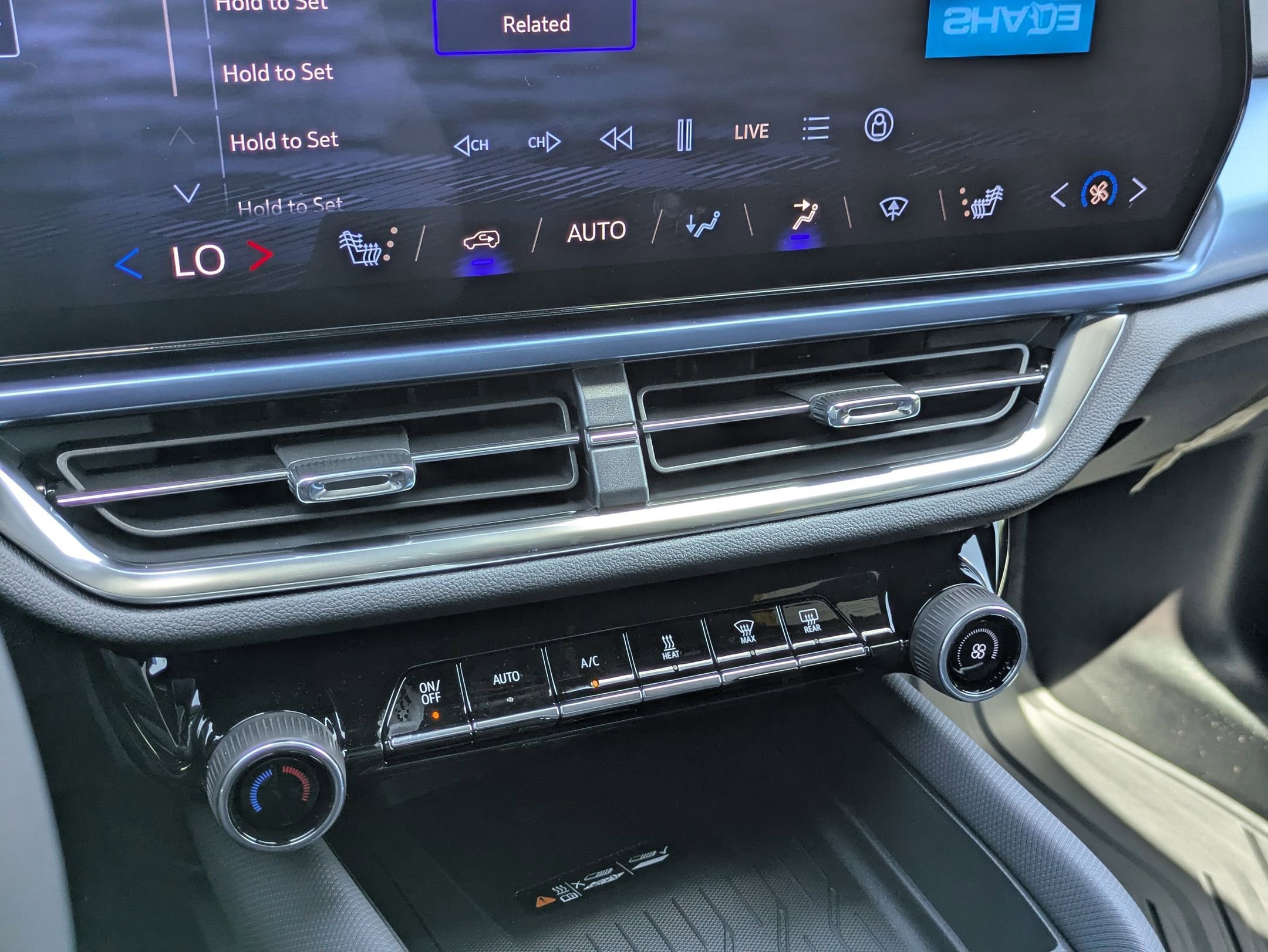 2026 Chevrolet Equinox LT photo 15