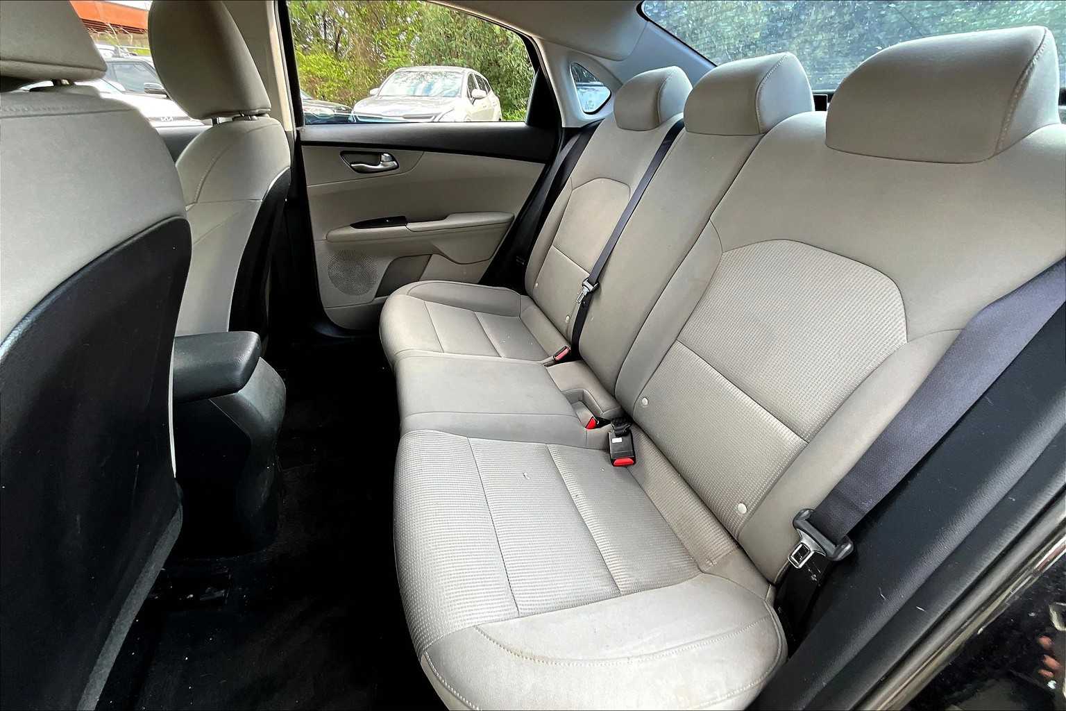 2020 Kia Forte FE LXS photo 18