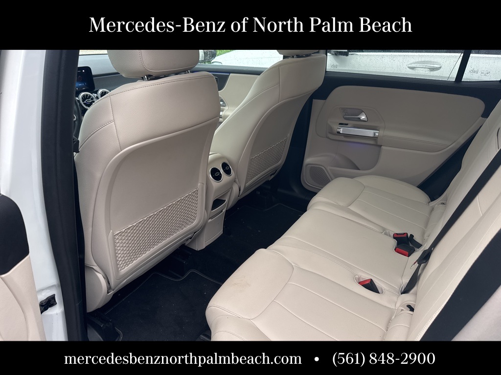 2022 Mercedes Benz GLB 250 photo 2