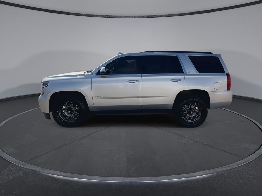 2019 Chevrolet Tahoe LT photo 3