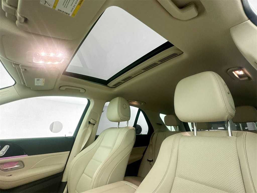 2022 Mercedes Benz GLE 350 4MATIC photo 18