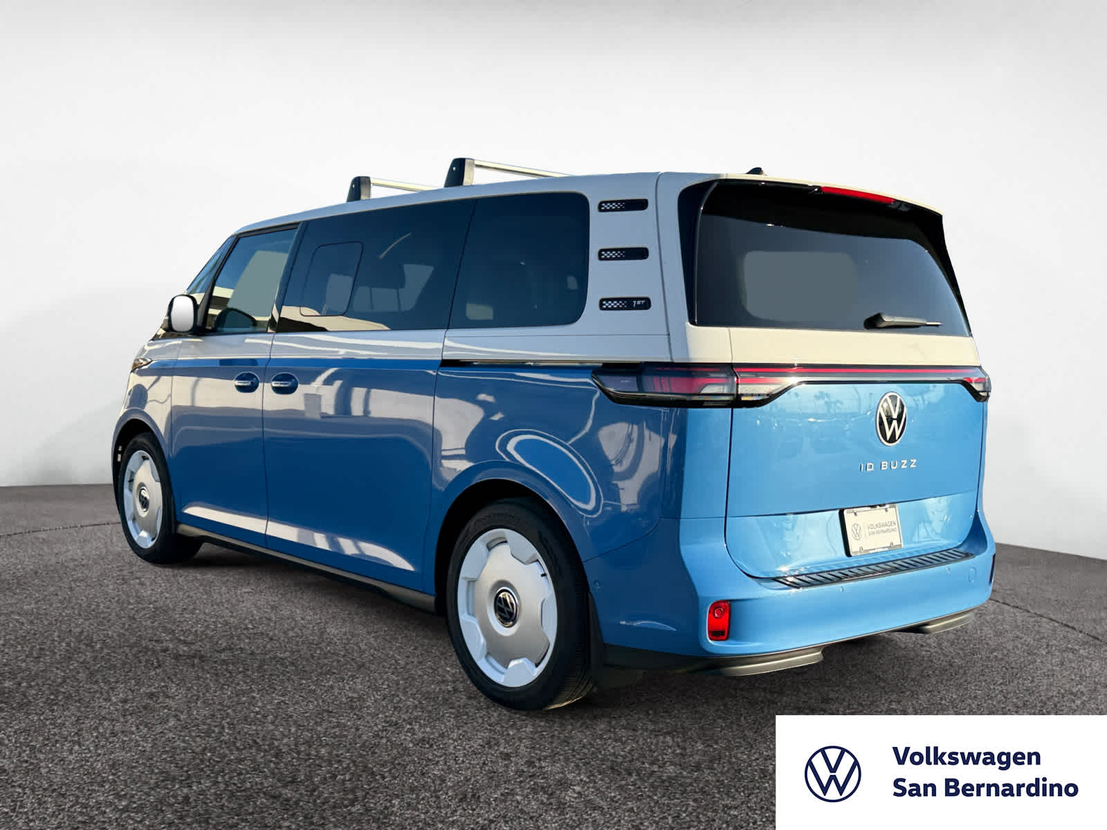 2025 Volkswagen ID. Buzz photo 2
