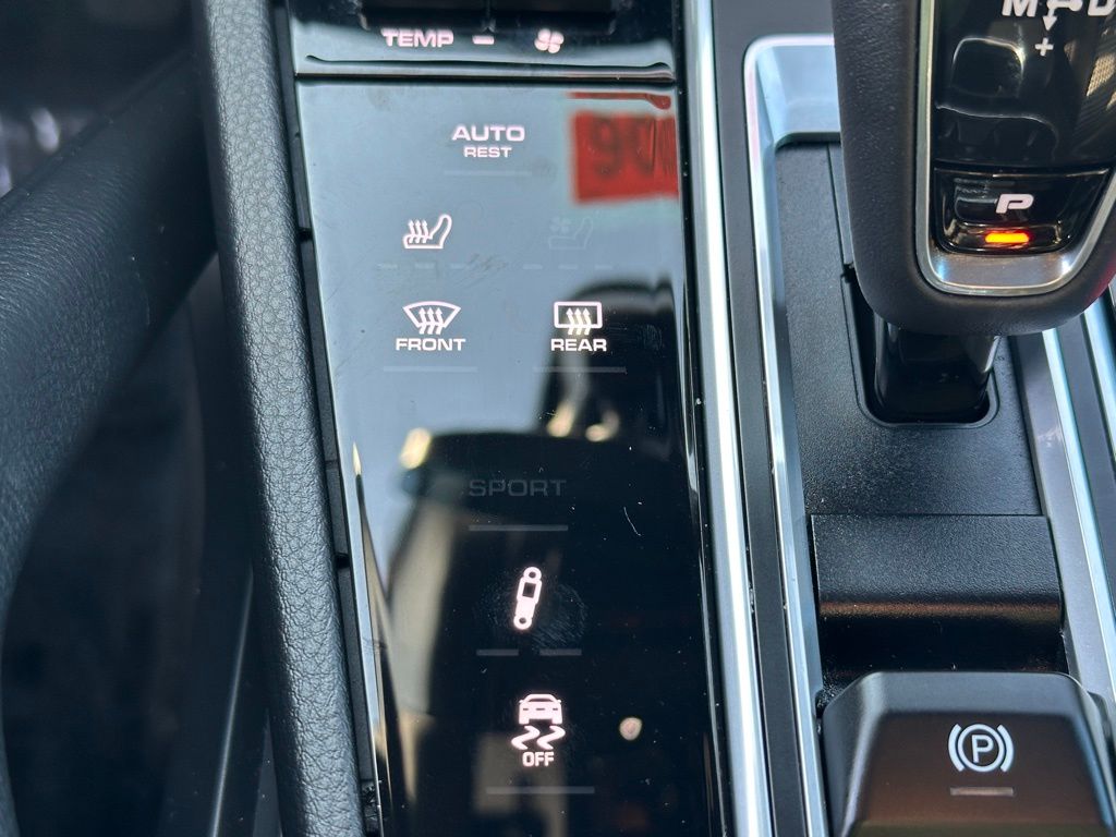 2022 Porsche Cayenne Coupe Base photo 35