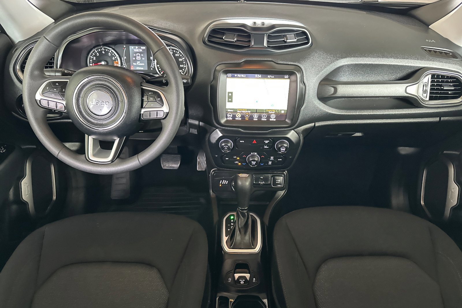 2023 Jeep Renegade Latitude Upland photo 13