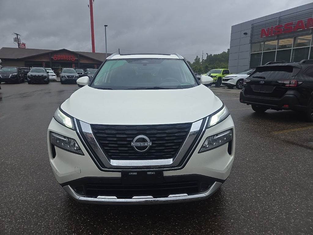 2023 Nissan Rogue Platinum photo 2