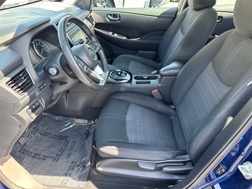 2019 Nissan Leaf SV photo 22