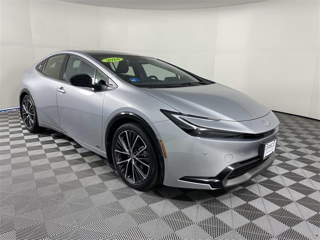 2024 Toyota Prius Limited's photo