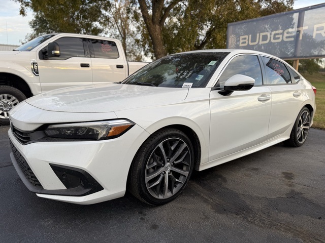 2024 Honda Civic Touring photo 2