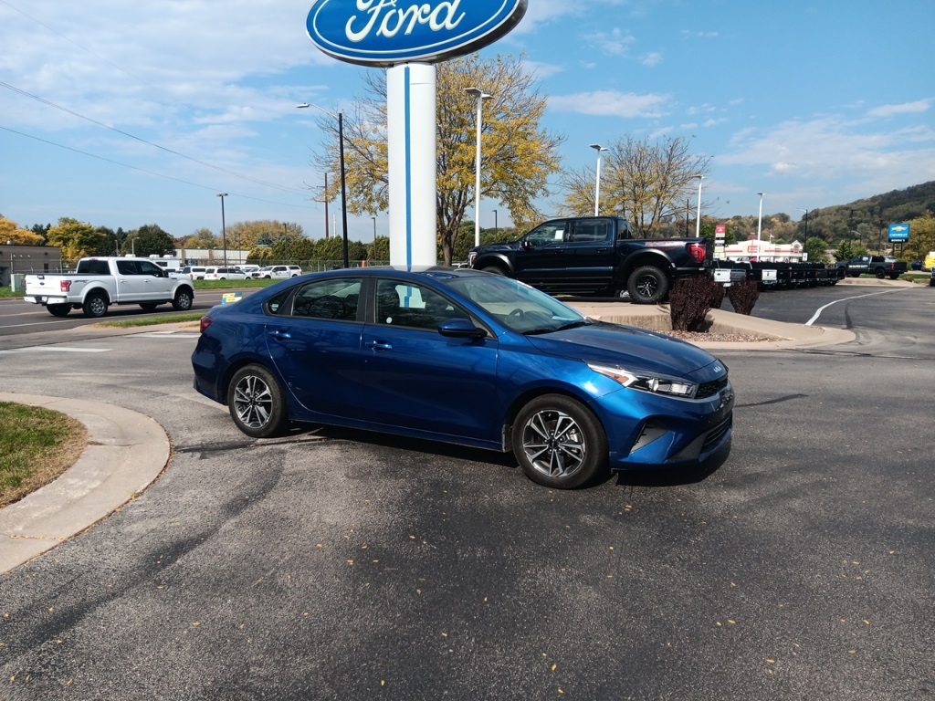 Used 2024 Kia Forte LXS with VIN 3KPF24AD5RE786539 for sale in Onalaska, WI