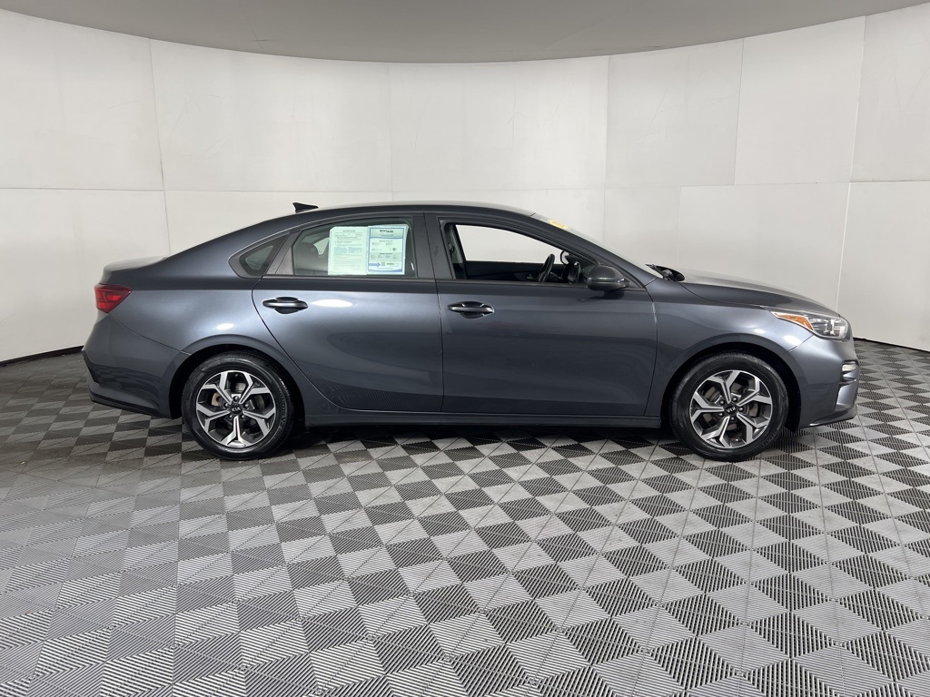 2020 Kia Forte LXS photo 4