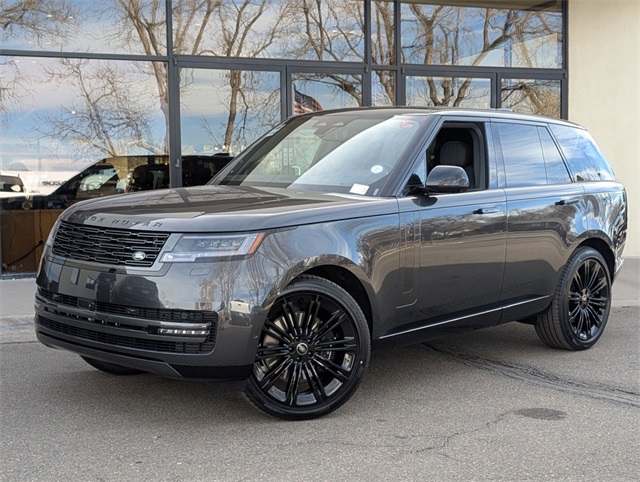 2025 Land Rover Range Rover SE photo 2
