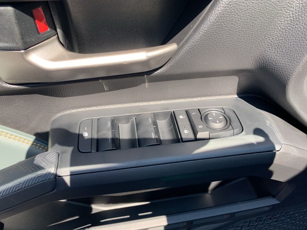 2025 Toyota Tacoma Trailhunter Double Cab photo 12