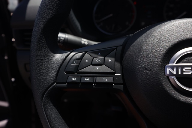 2025 Nissan Sentra S photo 24