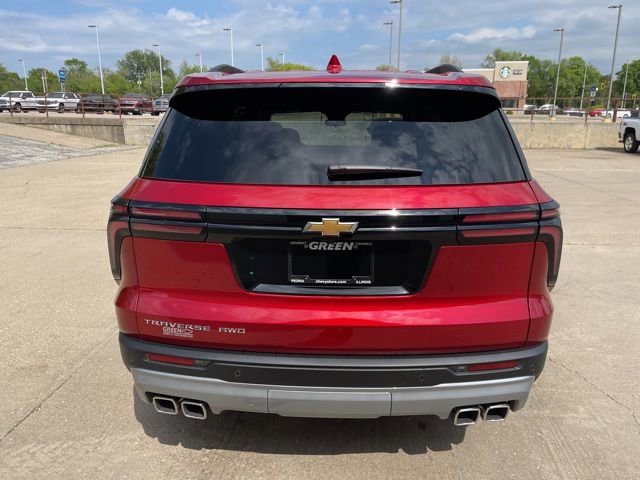 2025 Chevrolet Traverse photo 4