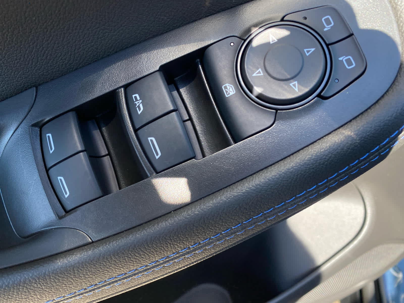 2026 Buick Encore GX Sport Touring photo 7